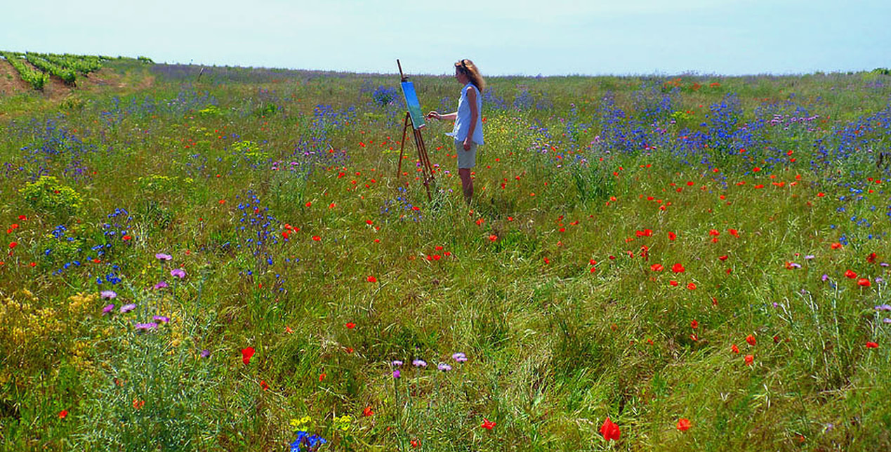 Kirstin McCoy painting 'en plein air'
